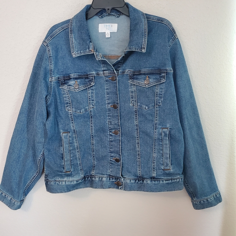 Time and Tru Classic Blue Jean Jacket